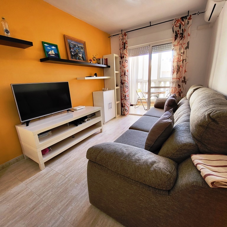 BEL APPARTEMENT AU COEUR DE TORREVIEJA AVEC PISCINE COMMUNAUTAIRE