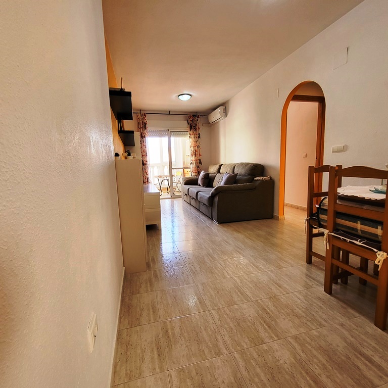 BEL APPARTEMENT AU COEUR DE TORREVIEJA AVEC PISCINE COMMUNAUTAIRE