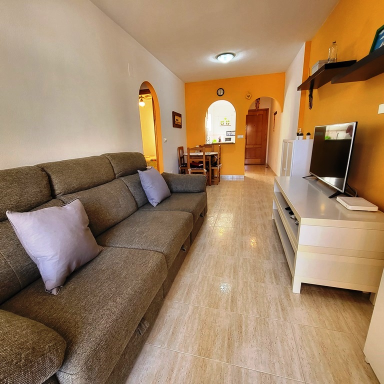 BEL APPARTEMENT AU COEUR DE TORREVIEJA AVEC PISCINE COMMUNAUTAIRE