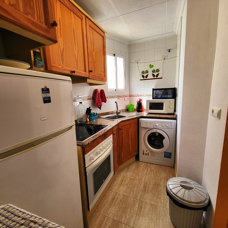 BEL APPARTEMENT AU COEUR DE TORREVIEJA AVEC PISCINE COMMUNAUTAIRE