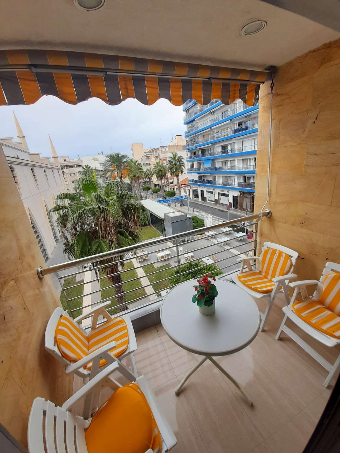 High quality apartment 50m from the sea