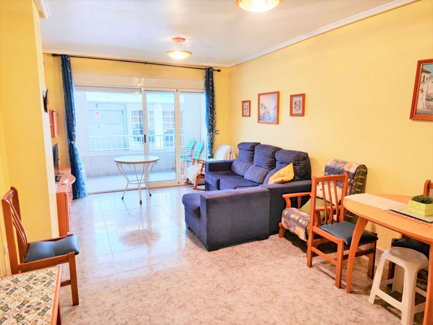 3-Zimmer-Wohnung 300 m vom Strand in Torrevieja entfernt