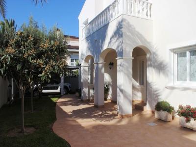 Chalet en venta en Orihuela Costa