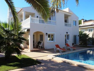 Chalet en venta en Orihuela Costa