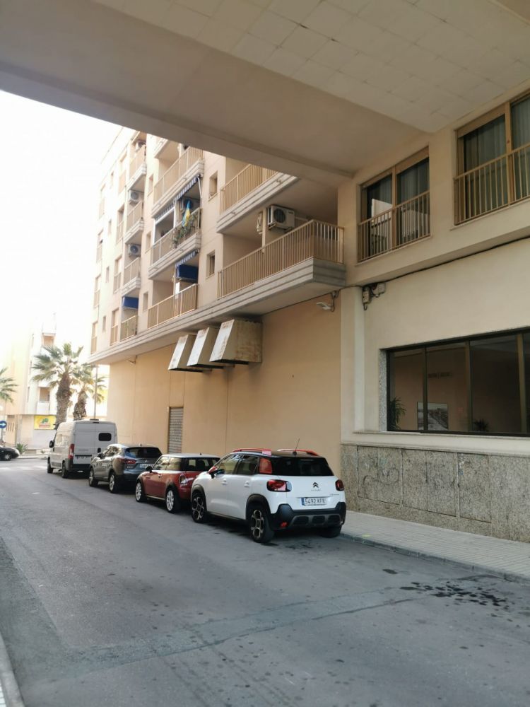 Apartamento reformado a 200m de la playa en Guardamar del Segura