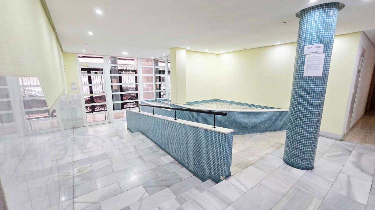 Apartamento con piscina comunitaria en Torrevieja a 600m de la playa