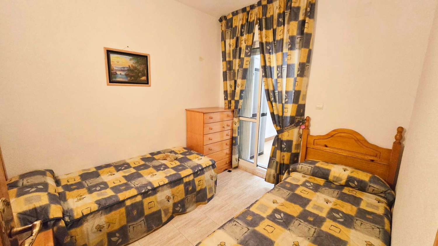 Apartamento con piscina comunitaria en Torrevieja a 600m de la playa