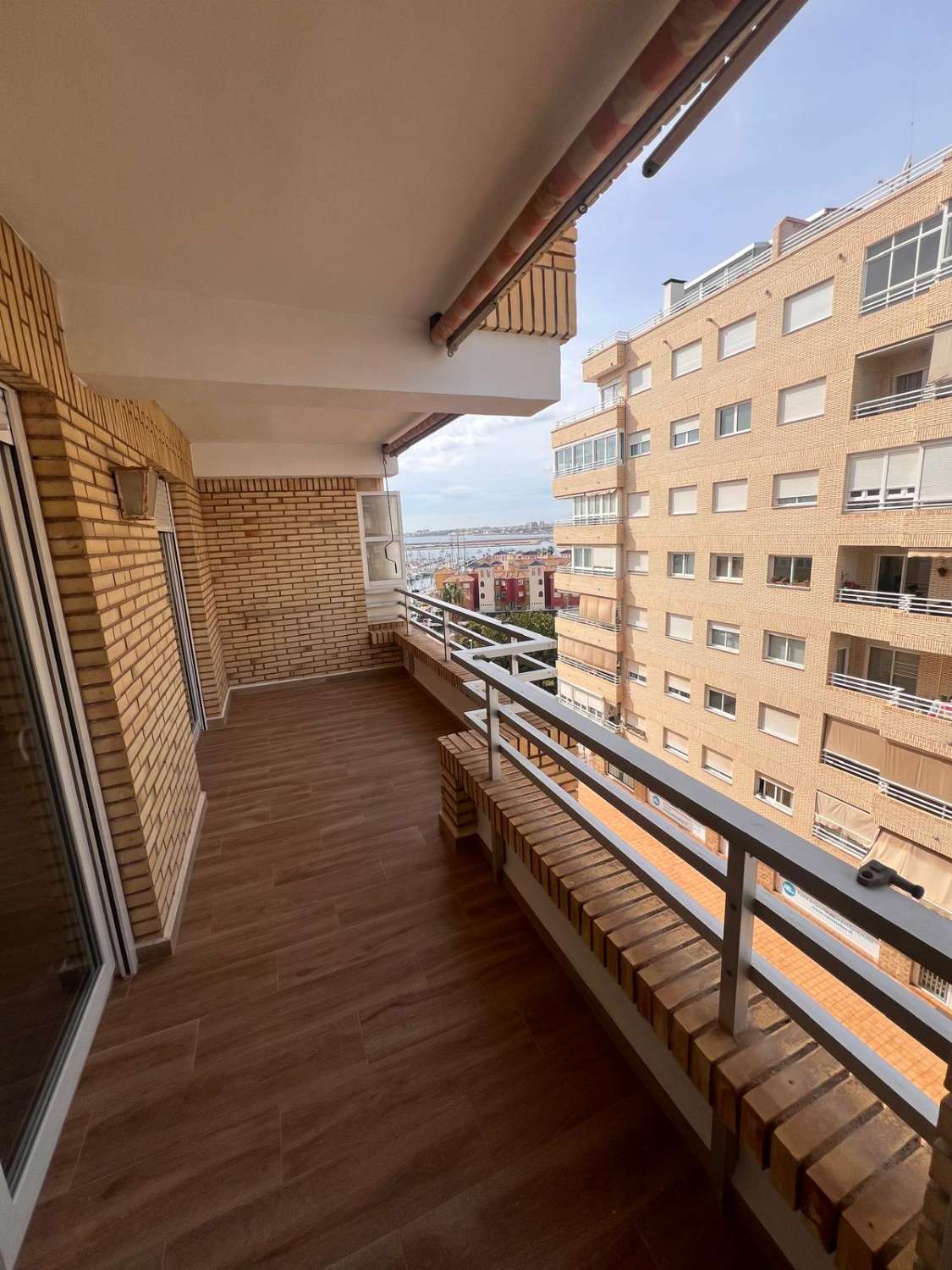 Wohnung in der 1. Reihe des Yachthafens von Torrevieja