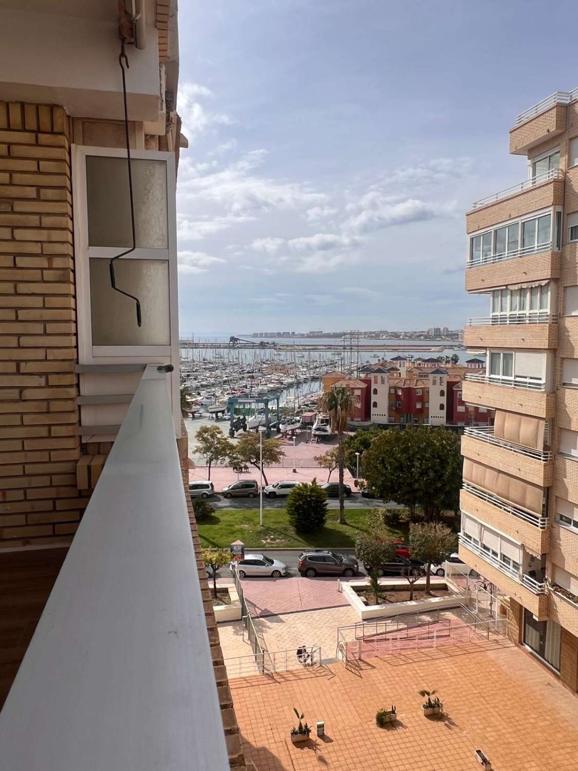 Wohnung in der 1. Reihe des Yachthafens von Torrevieja