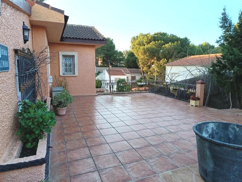 Villa individuelle dans l'urbanisation Los Balcones à Torrevieja.