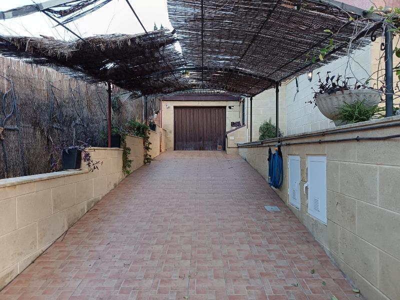 Villa individuelle dans l'urbanisation Los Balcones à Torrevieja.