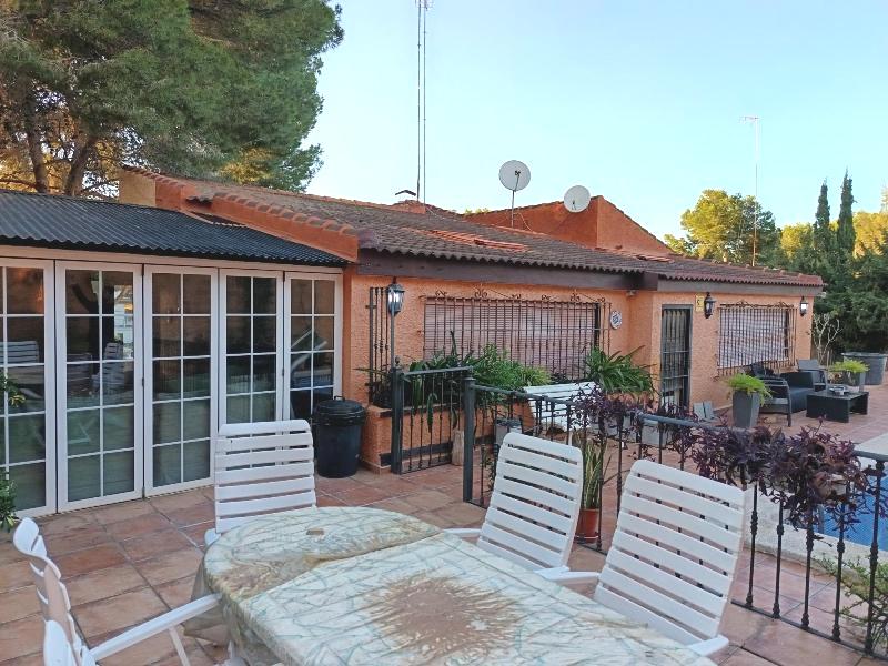Villa individuelle dans l'urbanisation Los Balcones à Torrevieja.