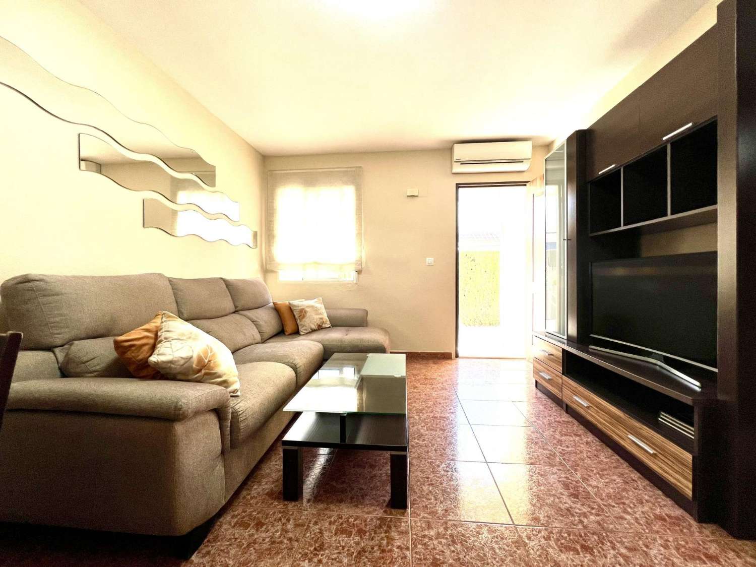 Casa bifamiliare a Torrevieja, ristrutturata