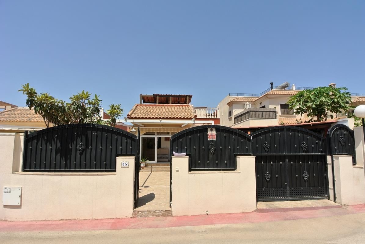 Chalet independiente en Aguas Nuevas, Torrevieja