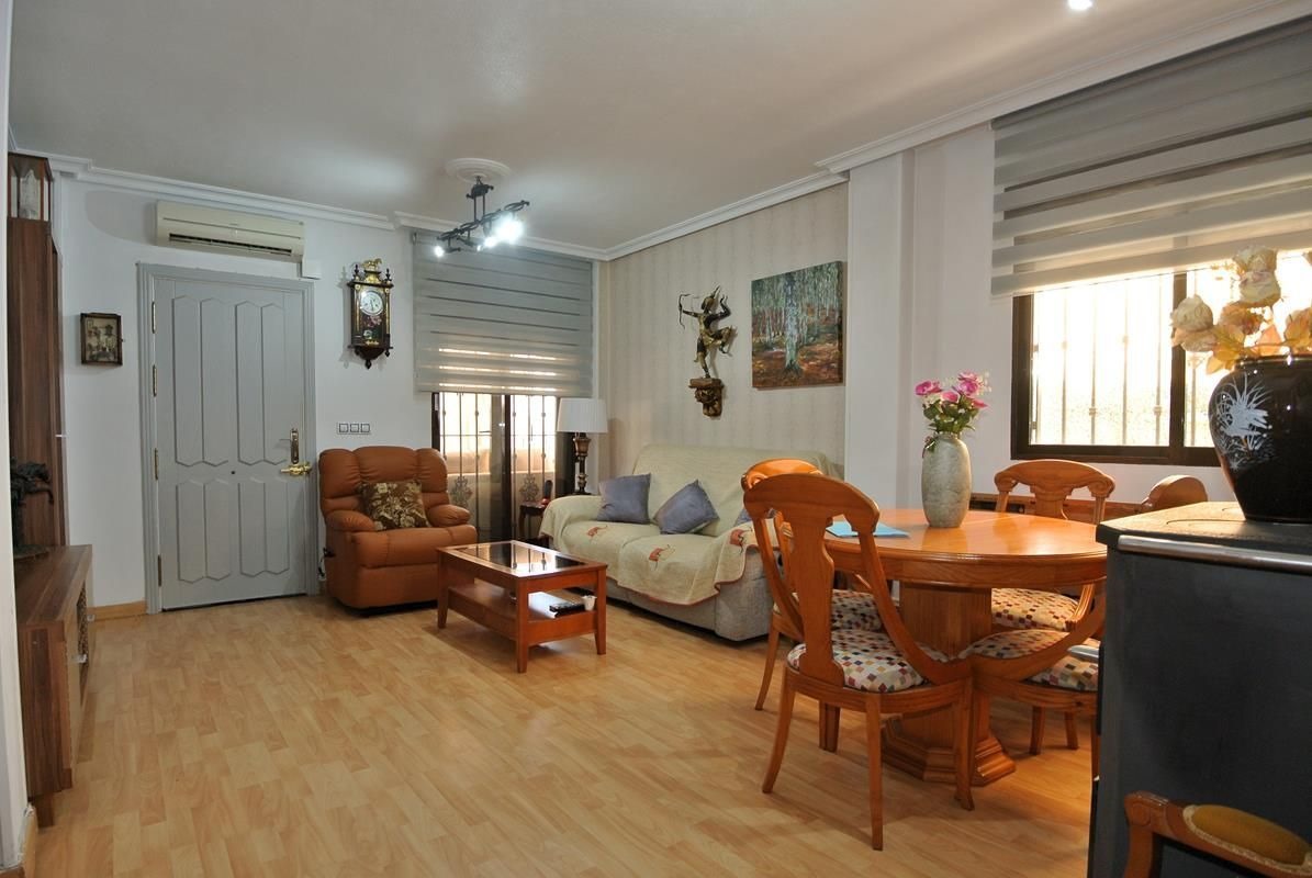 Chalet independiente en Aguas Nuevas, Torrevieja