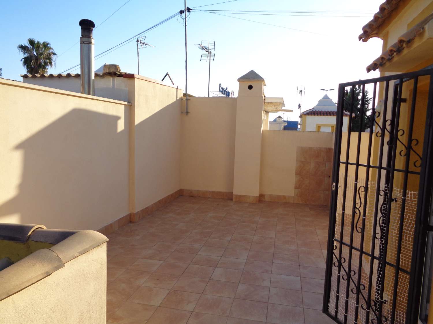 Chalet adosado en la zona de Carrefour de Torrevieja