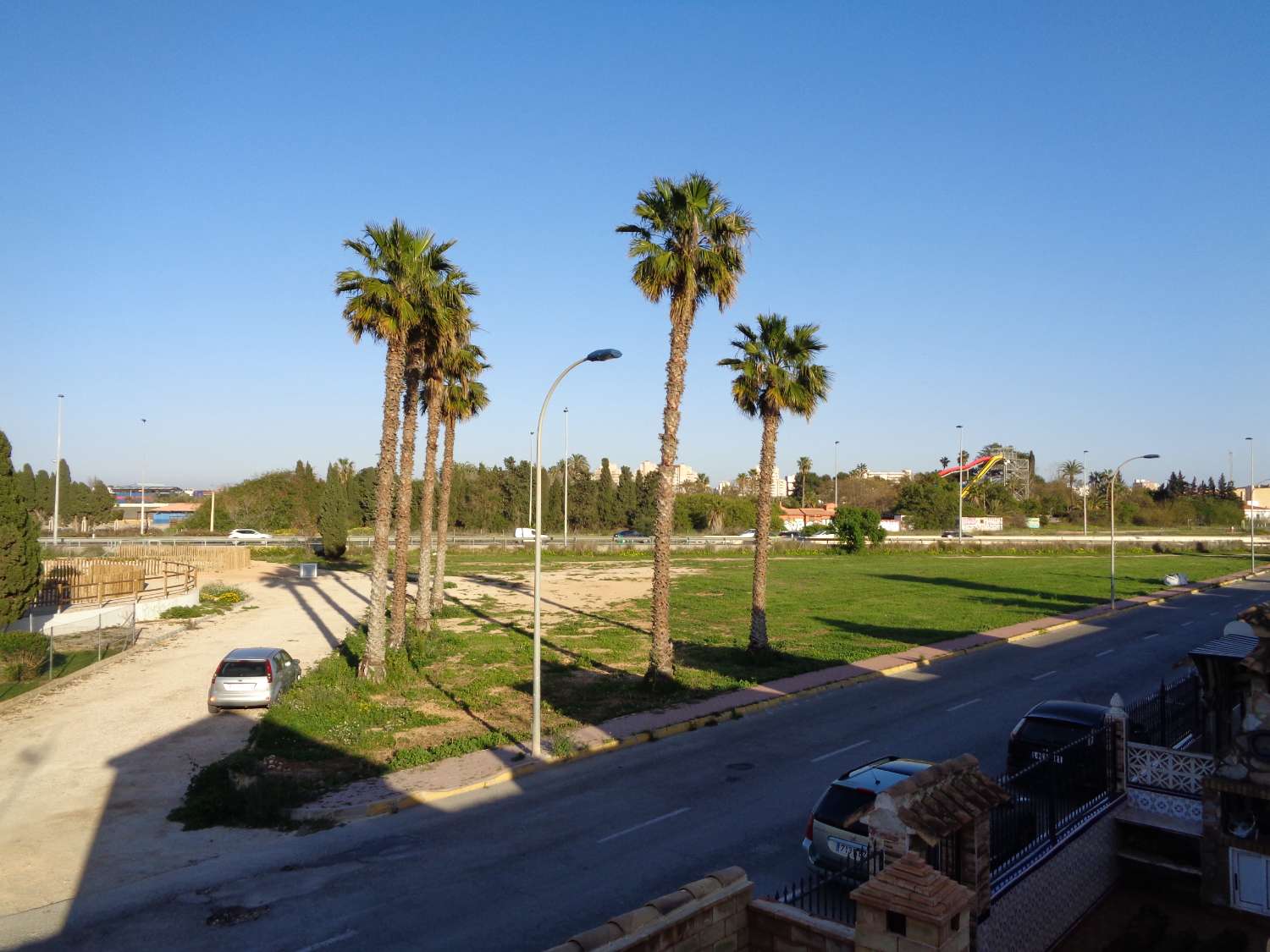 Chalet adosado en la zona de Carrefour de Torrevieja