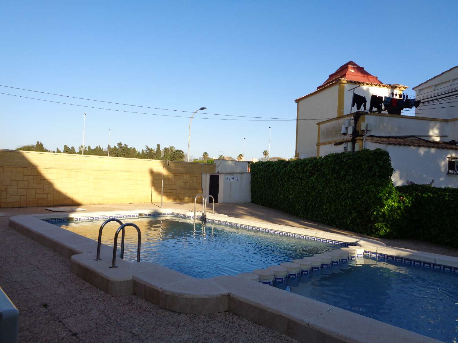 Chalet adosado en la zona de Carrefour de Torrevieja