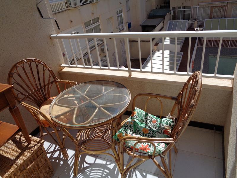 Estudio con piscina en Torrevieja cerca de la playa del Cura