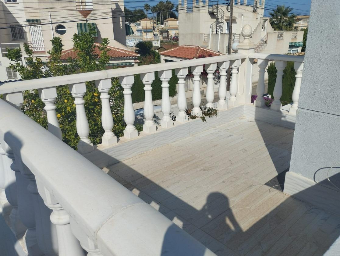 Renovated townhouse in Torrevieja