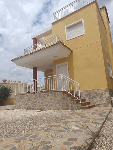 Fritliggende villa på lavere niveau, Guardamar del Segura