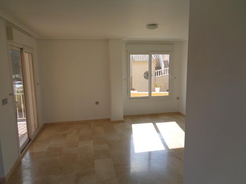 Fritliggende villa på lavere niveau, Guardamar del Segura