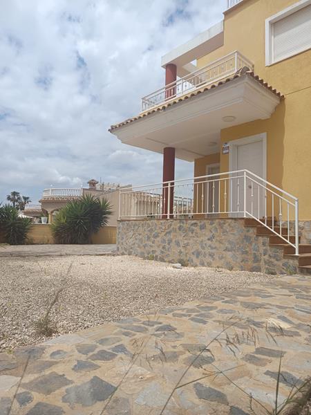 Fritliggende villa på lavere niveau, Guardamar del Segura