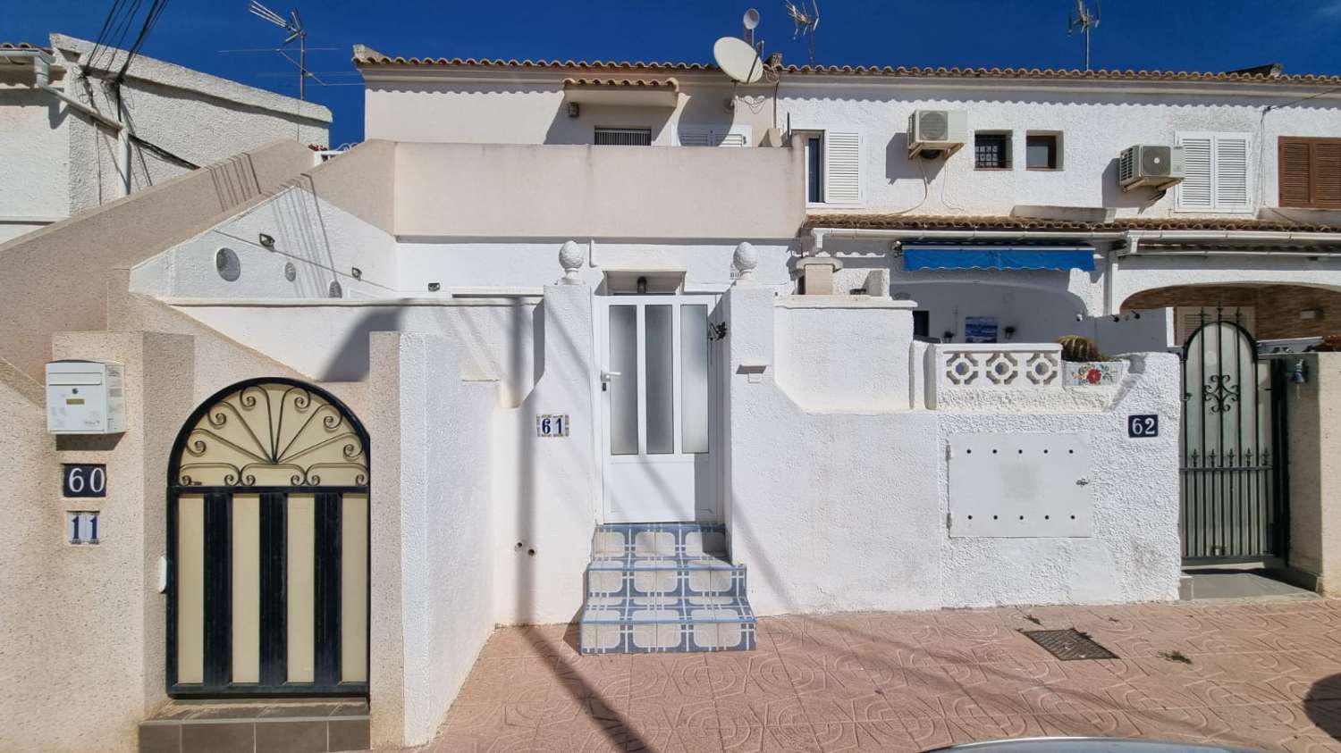 Bungalow con piscina en Torrevieja