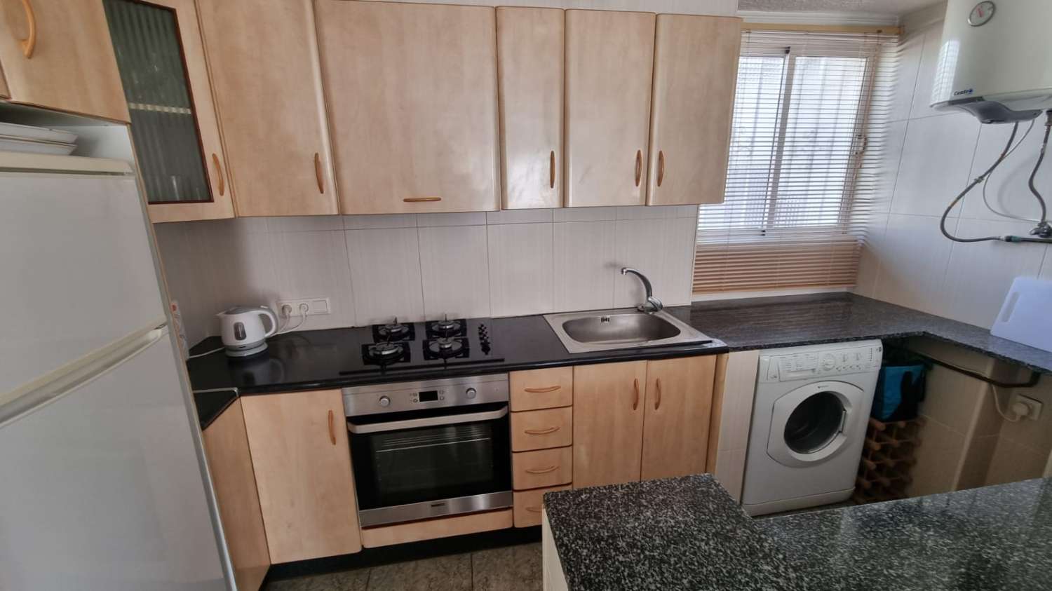 Bungalow con piscina en Torrevieja