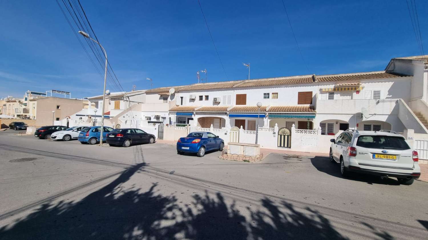 Bungalow con piscina en Torrevieja