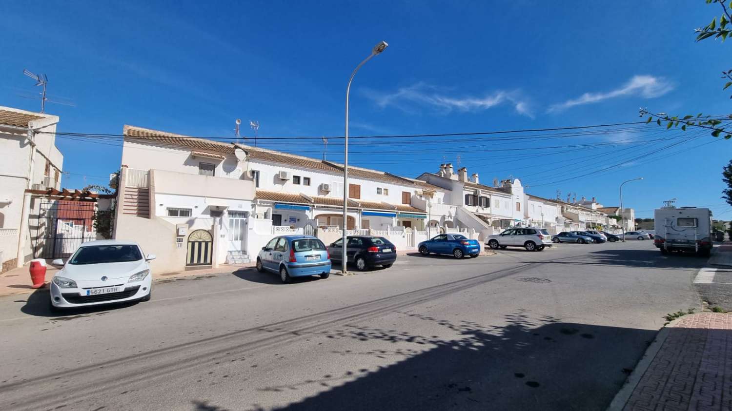 Bungalow con piscina en Torrevieja