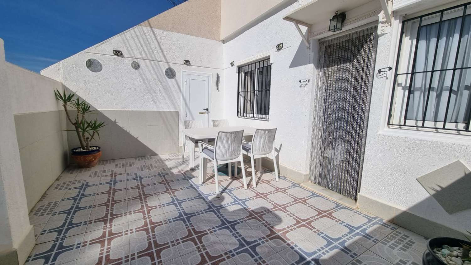 Bungalow con piscina en Torrevieja