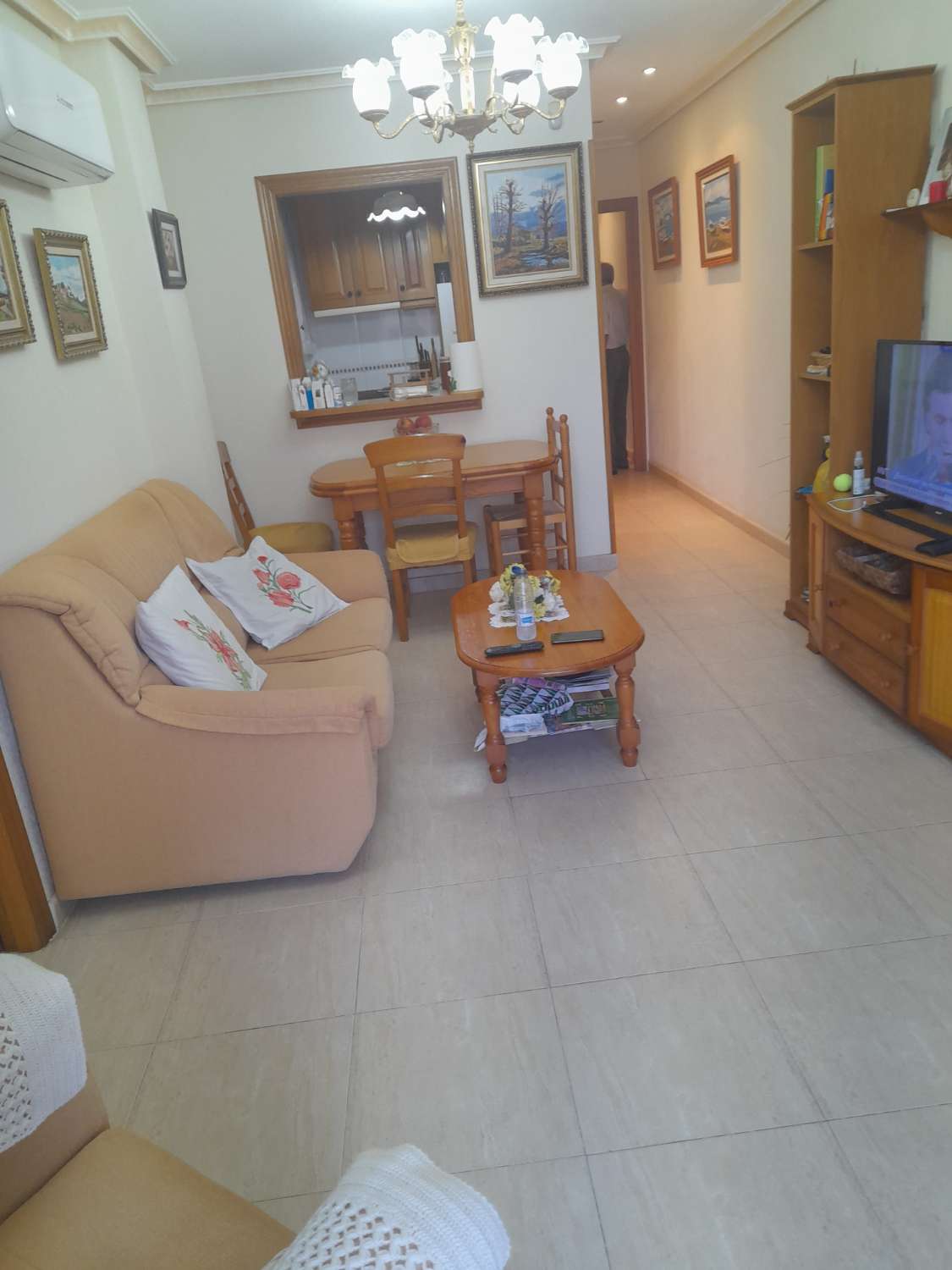 Wunderschöne Wohnung in der Nähe von Playa del Cura in Torrevieja