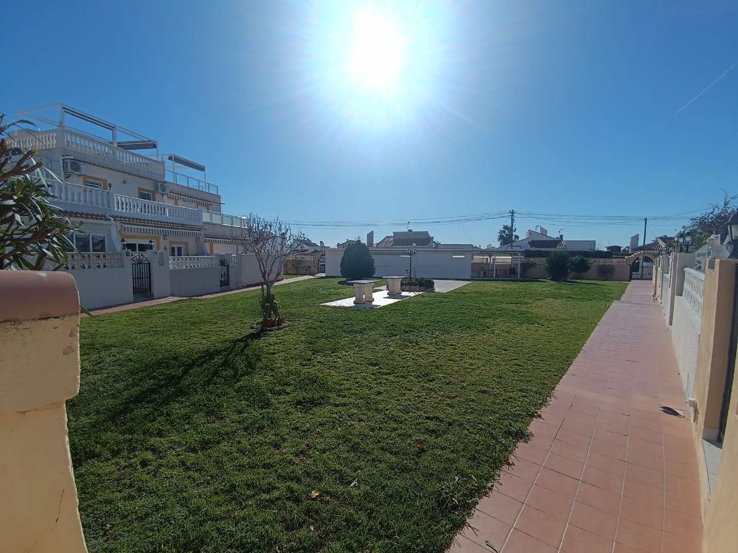 Bungalow en esquina sin vecinos arriba en Orihuela costa