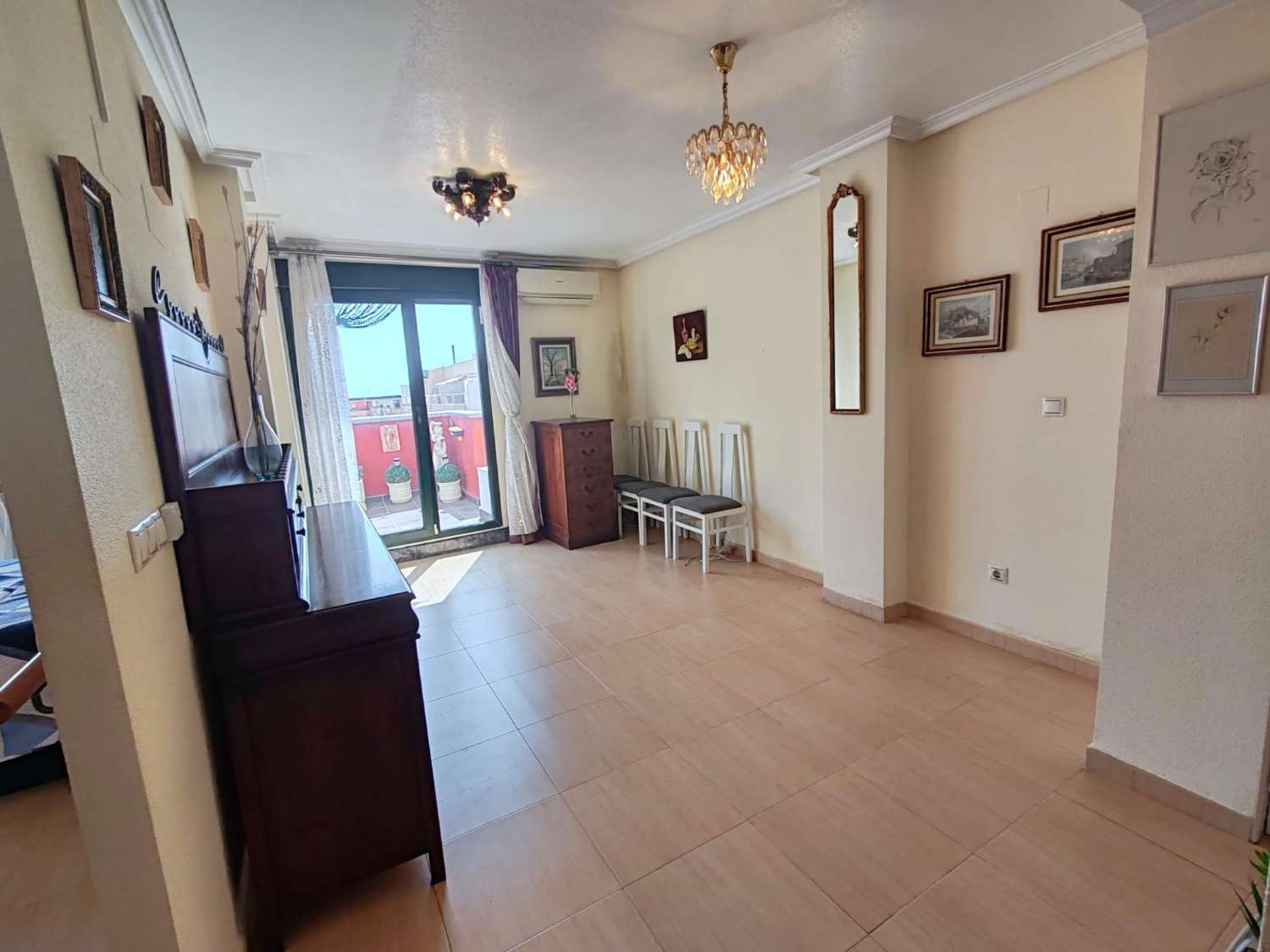 Penthouse op 175m van het strand van La Mata in Torrevieja