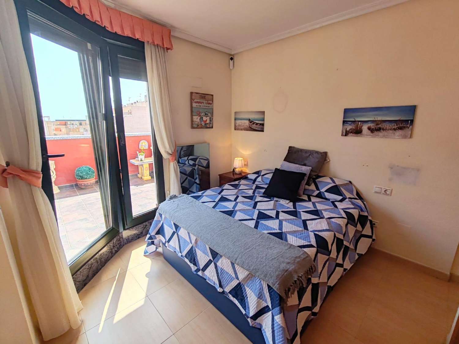 Penthouse op 175m van het strand van La Mata in Torrevieja