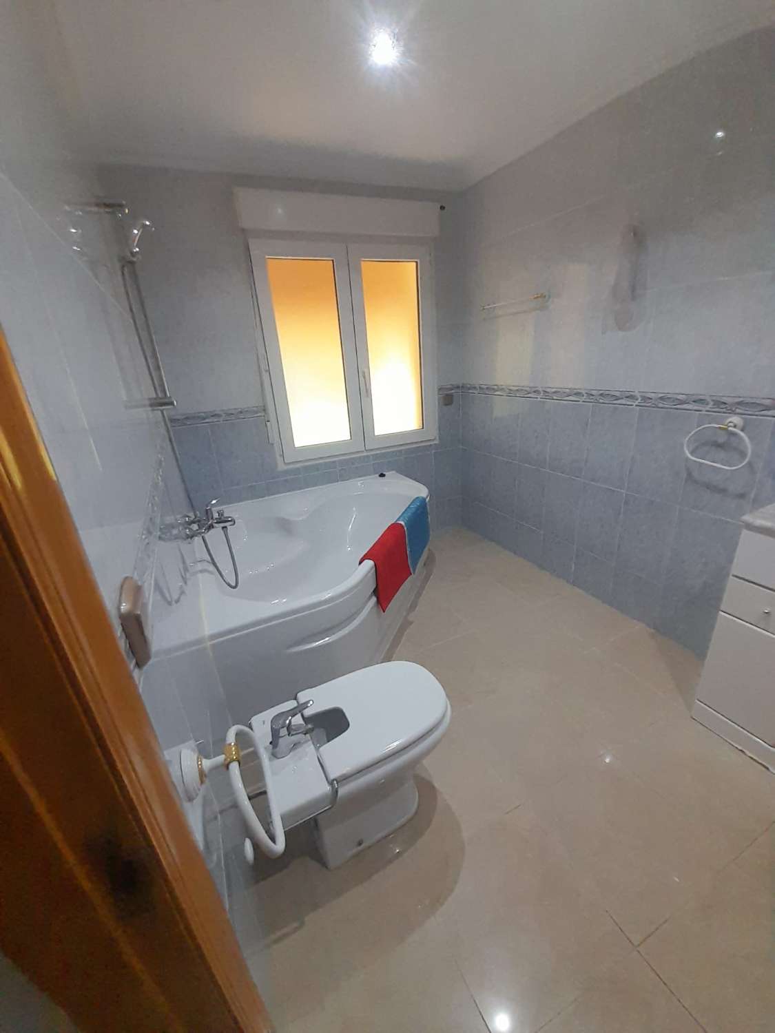 Fritliggende villa i Rocio delmar med panoramaudsigt over havet