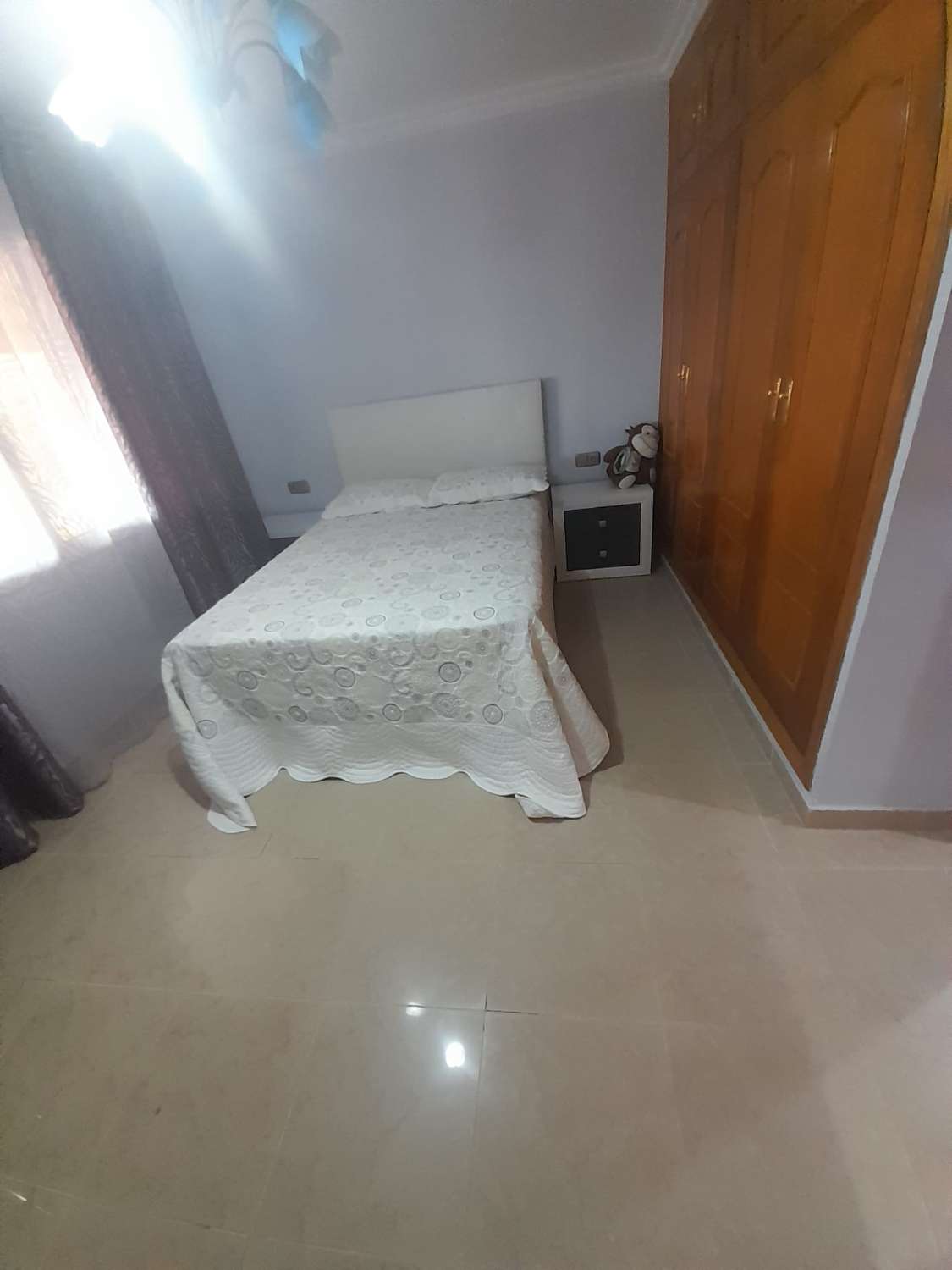 Fritliggende villa i Rocio delmar med panoramaudsigt over havet