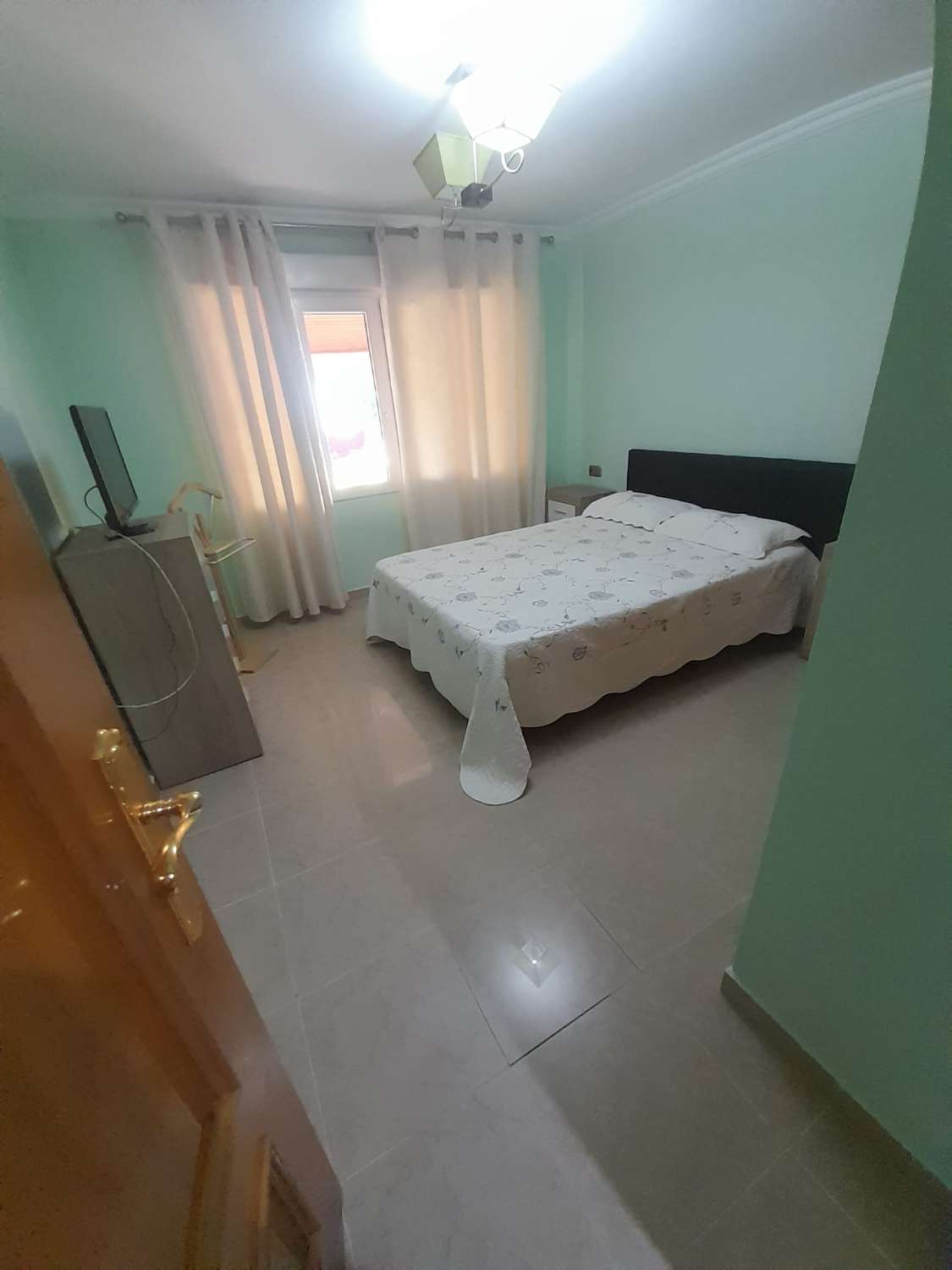 Fritliggende villa i Rocio delmar med panoramaudsigt over havet