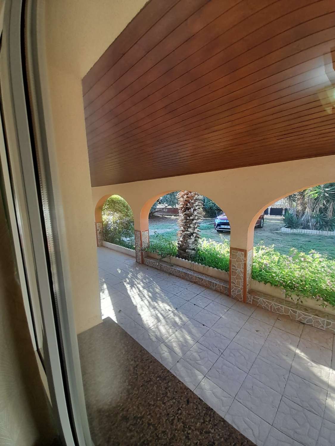 Fritliggende villa i Rocio delmar med panoramaudsigt over havet