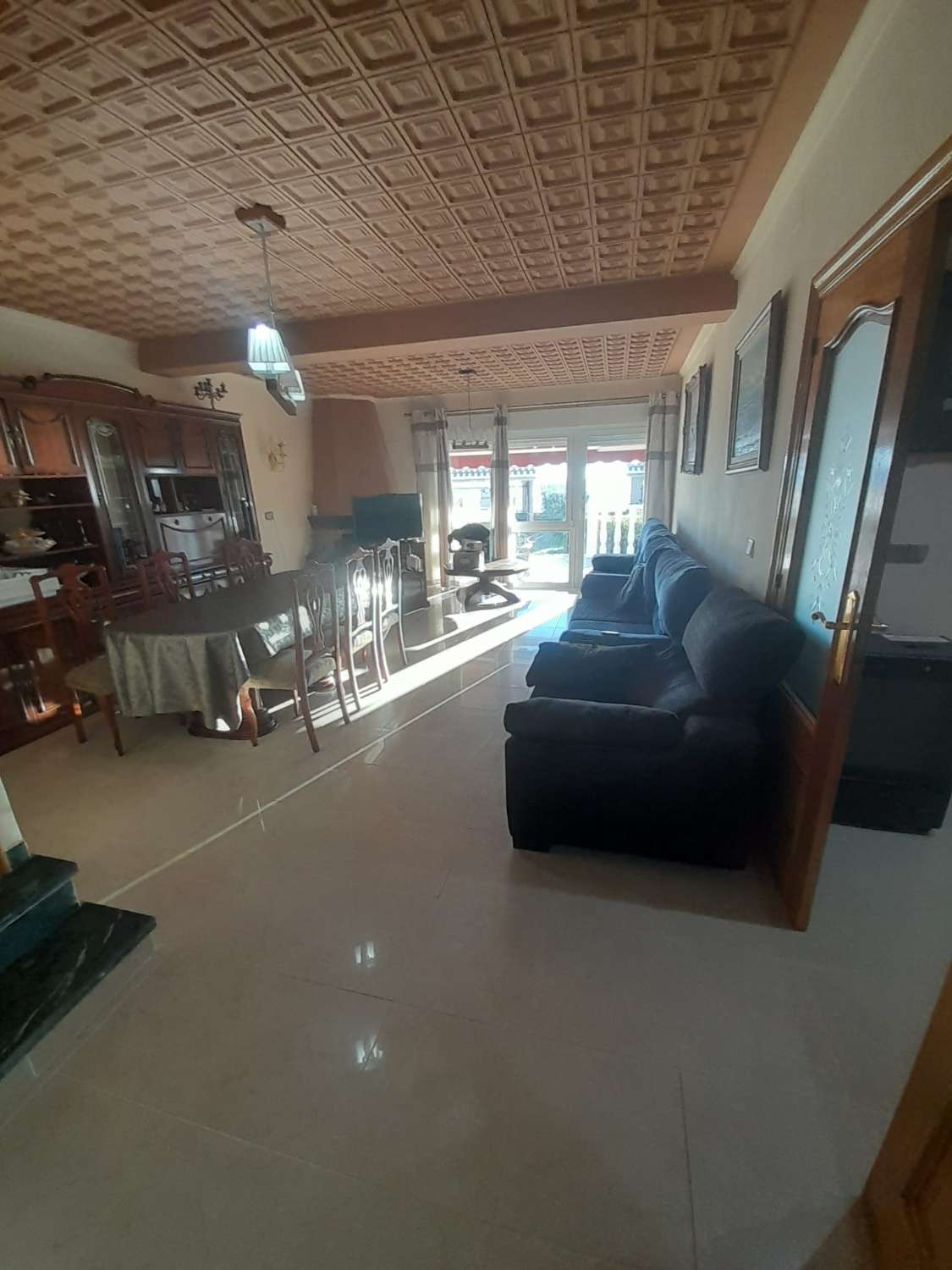 Fritliggende villa i Rocio delmar med panoramaudsigt over havet