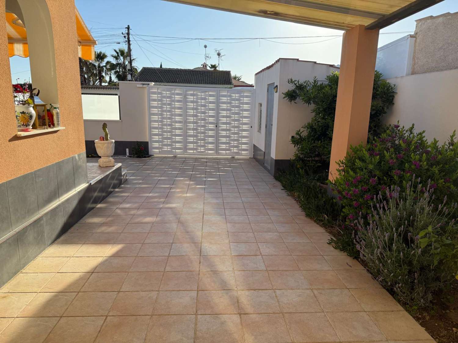 Doppelhaushälfte in der Urbanisation El Chaparral, Torrevieja