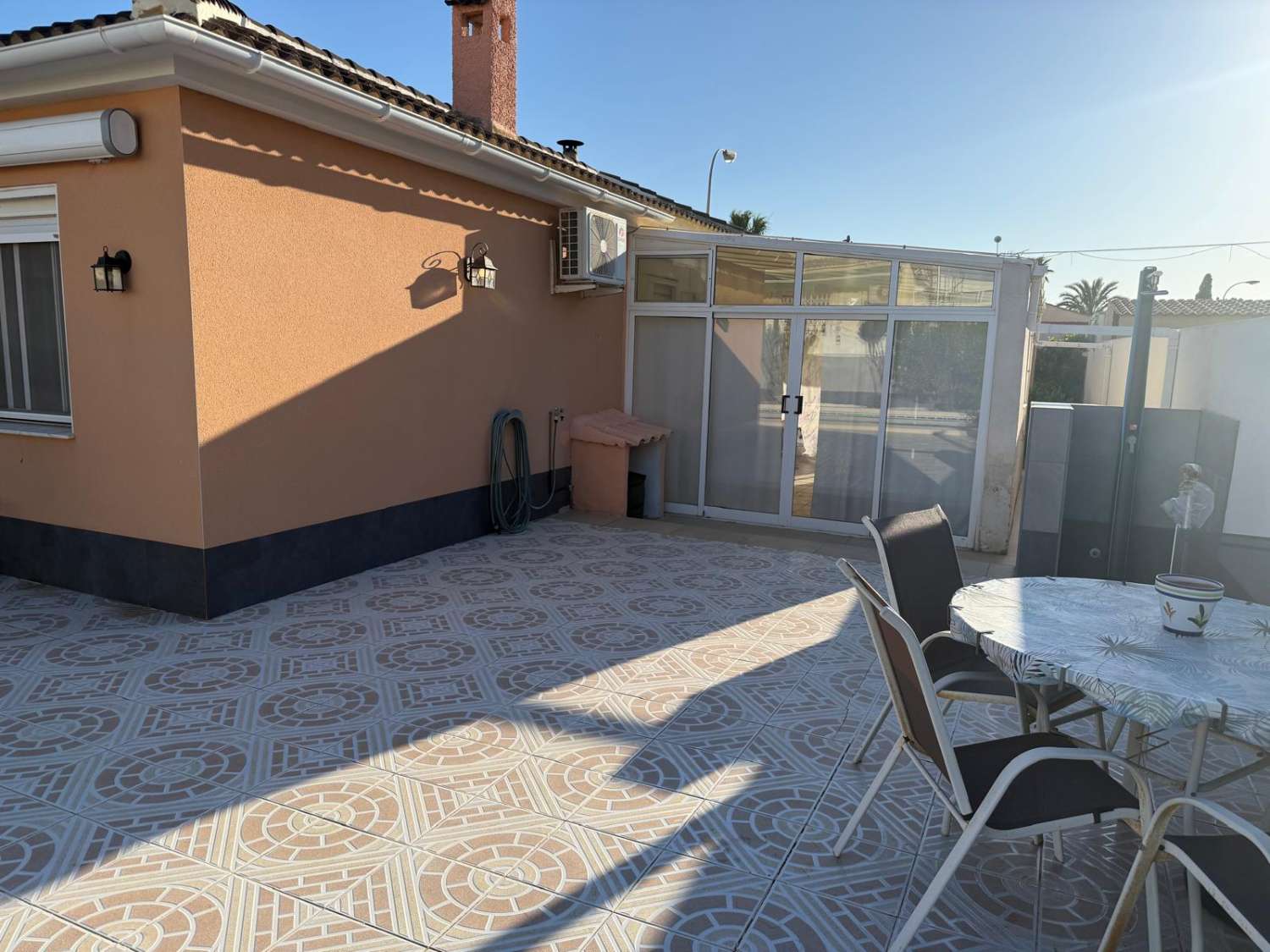 Doppelhaushälfte in der Urbanisation El Chaparral, Torrevieja