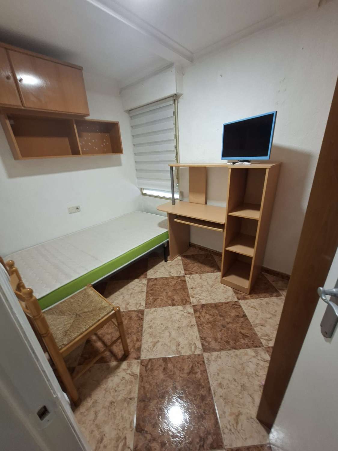 Piso de 3 dormitorios y 2 baños a 250m del paseo maritimo, torrevieja