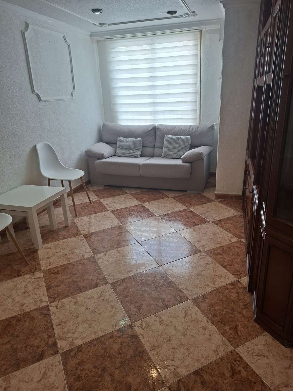 Piso de 3 dormitorios y 2 baños a 250m del paseo maritimo, torrevieja