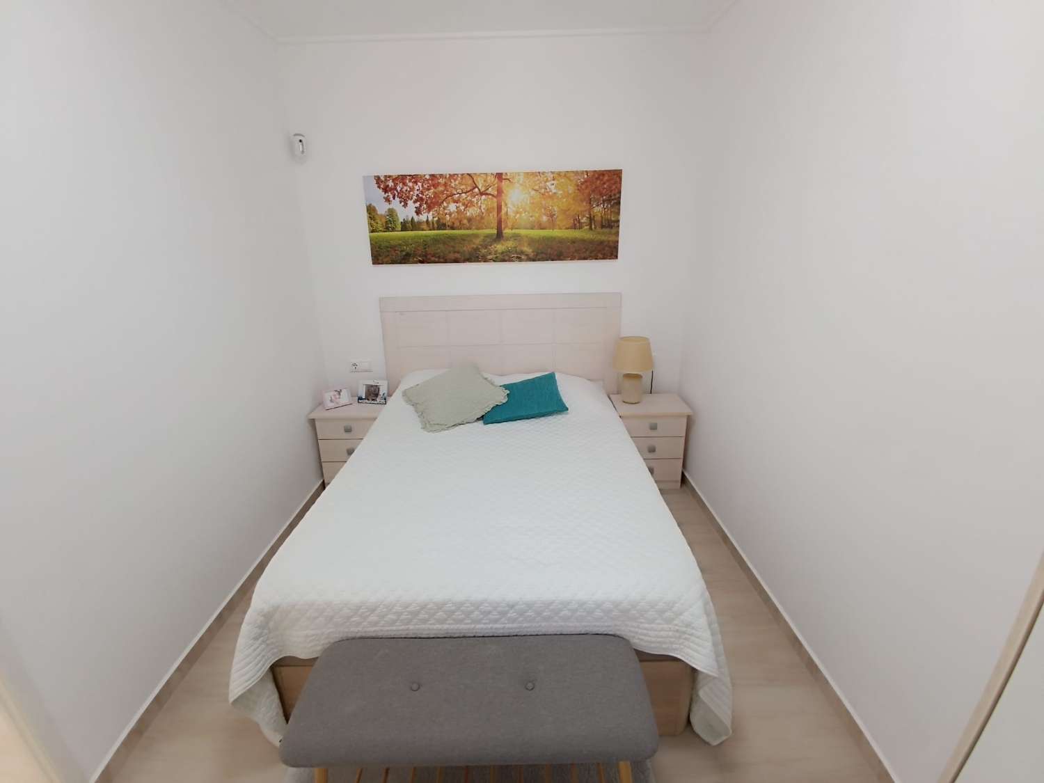 Halfvrijstaande woning in de urbanisatie La Siesta, Torrevieja