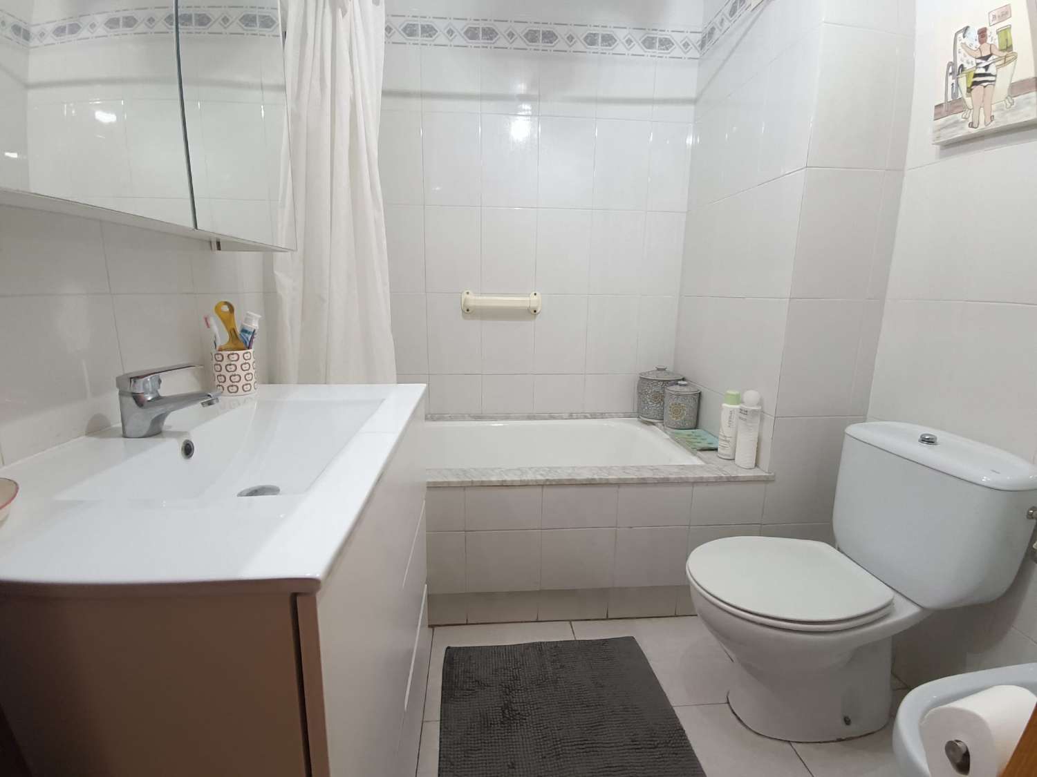 Apartamento con piscina a 200m de la playa del Acequion en Torrevieja