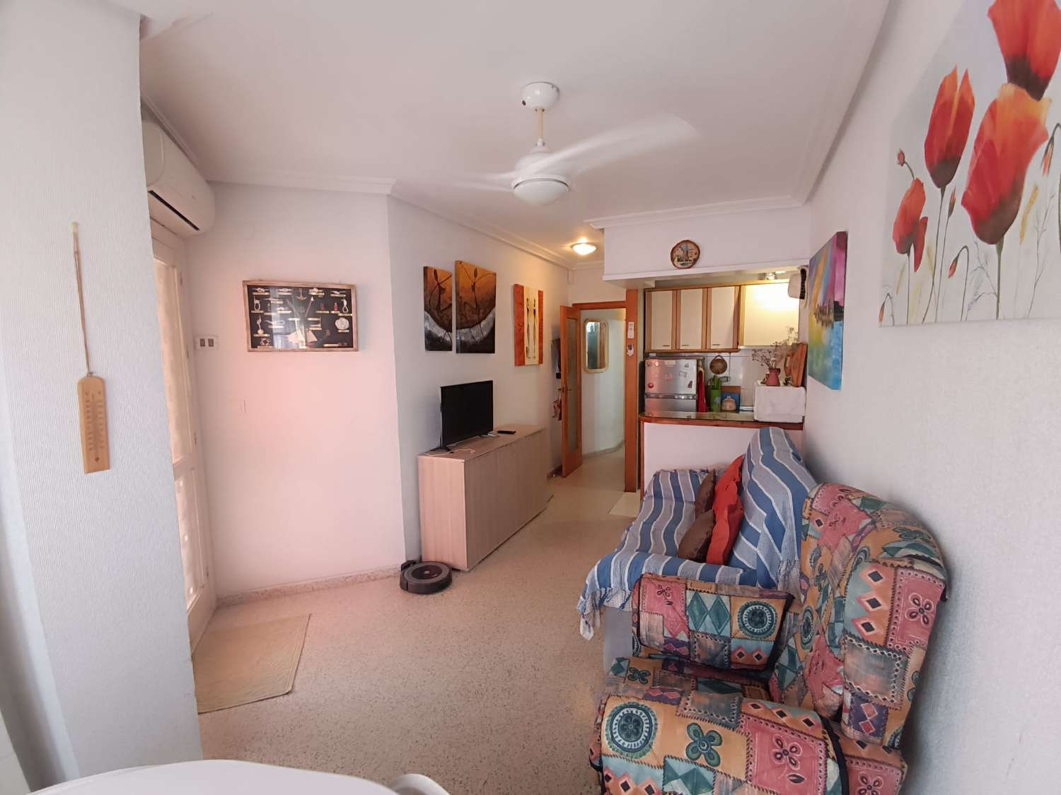 Apartamento con piscina a 200m de la playa del Acequion en Torrevieja
