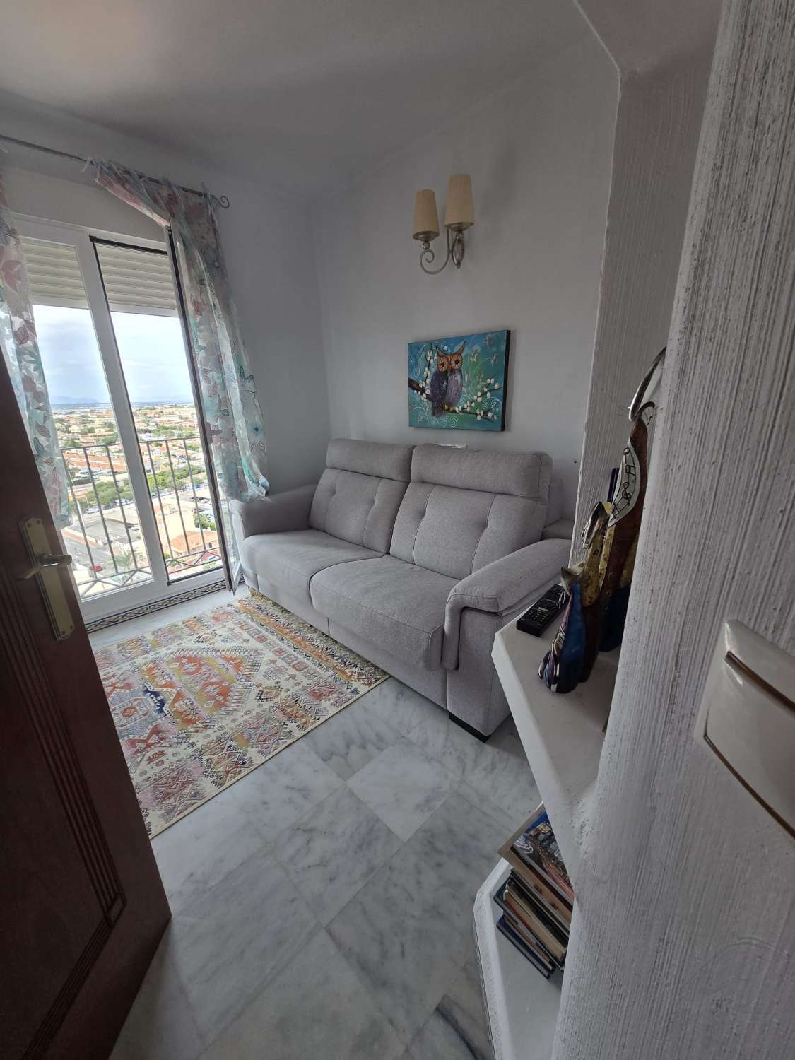 Apartment with sea views on Los Locos beach in Torrevieja