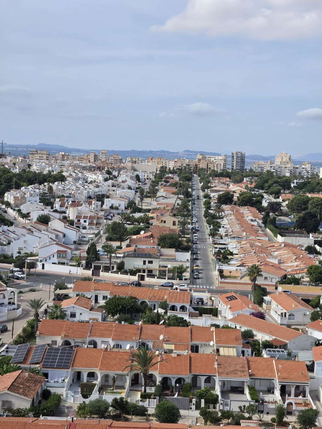 Apartment with sea views on Los Locos beach in Torrevieja